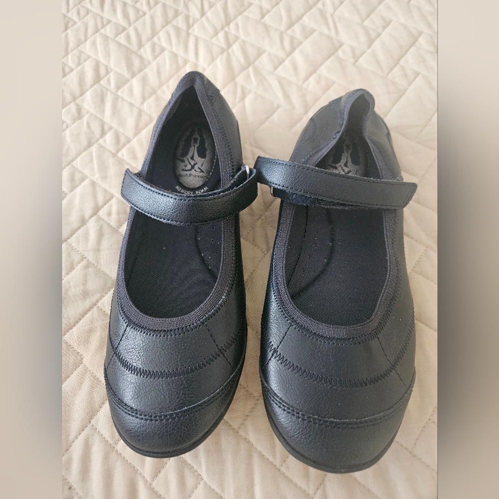 Hush Puppies Reese Mary Jane Flats Big Girls 6W Navy Blue